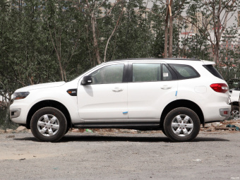 Ford Everest Elite 2.3T AWD 5 Seats