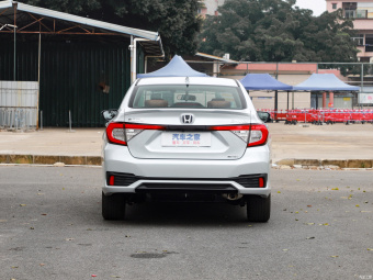 Honda Envix Pure Smooth Hybrid 1.5L