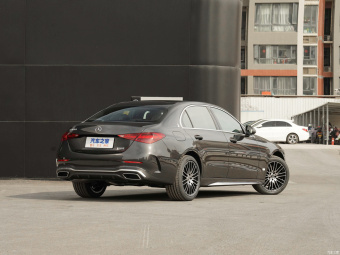 Mercedes-Benz C-Class 260 L Dynamic