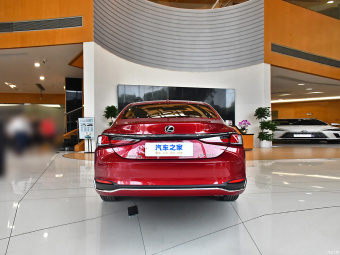 Lexus ES 200 Premium
