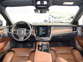 Volvo V90 Cross Country B5 AWD Premium