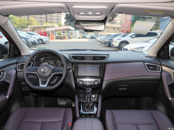 Nissan Qashqai Prem.Pro Deluxe Pilot 2.0L CVT XV