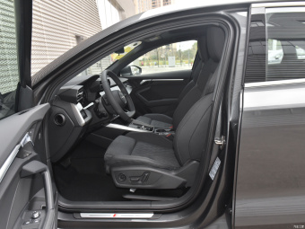 Audi A3L Limousine Dynamic Luxury 35 TFSI