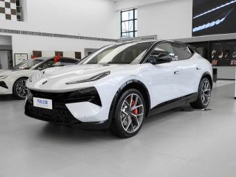 Lotus Eletre 2026 900 5-seater