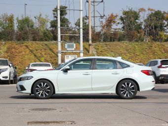 Honda Civic Pioneer 2.0L e:HEV