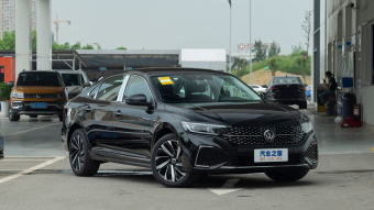 VW Passat Star Deluxe 330TSI