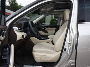 Toyota Highlander Hybrid Premium 7 Seats 2.5L 4WD