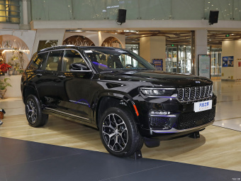 Jeep Grand Cherokee Overland 4xe