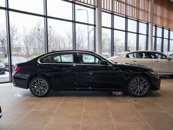 BMW 3 Series 2026 325Li M Sport