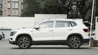 VW Tharu Flagship 4Motion 330TSI