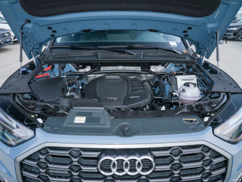 Audi Q5L RS Style 40 T