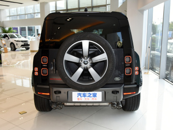Land Rover Defender 110 V8 P525