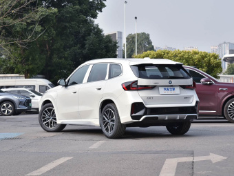 BMW iX1 2026 eDrive25L M Sport