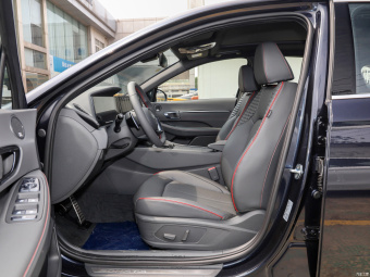 Hyundai Sonata Deluxe GLS 380TGDi AT