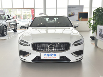 Volvo S60 B4 Zhiyi Luxury