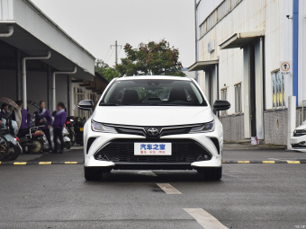 Toyota Corolla GR Sport TNGA 1.5L CVT