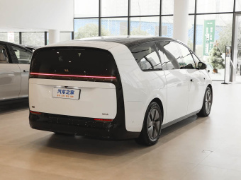 Li Auto MEGA 2025 Ultra Smart New Edition