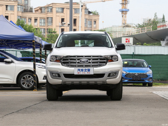 Ford Everest Elite 2.3T 5 Seats