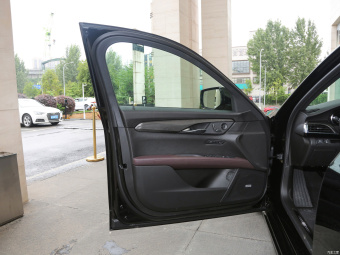 Cadillac CT6 Premium 28T