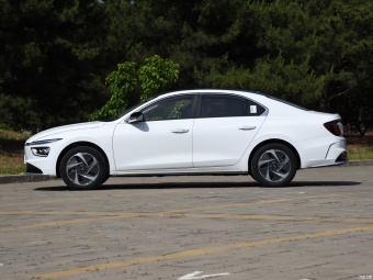 Hyundai Mistra Premium LUX