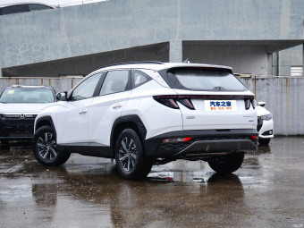 Hyundai Tucson L Smart 2.0L Hybrid
