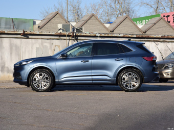 Ford Escape Premium EcoBoost 245 4WD