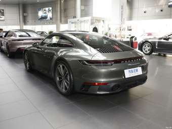 Porsche 911 Carrera 4S