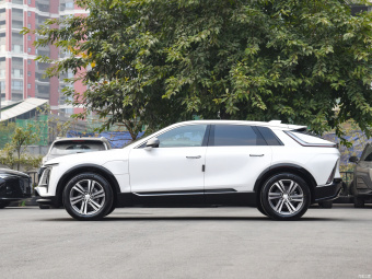 Cadillac Lyriq Luxury Standard Range RWD