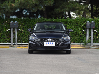 Hyundai Sonata Leading GL 270TGDi DCT