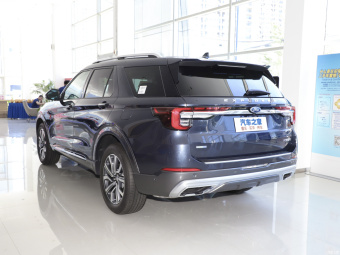 Ford Explorer Titanium EcoBoost 285 7 Seat