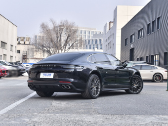 Porsche Panamera Turbo S Executive