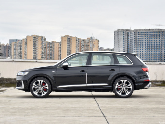 Audi Q7 Premium 55 TFSI Quattro