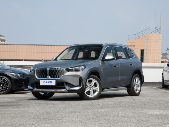 BMW iX1 eDrive25L X Design