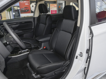 Mitsubishi Outlander Free 2.0L