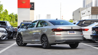 VW Passat Star Premium 330TSI