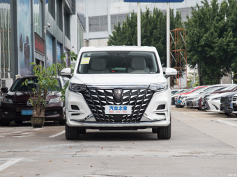 Roewe iMAX8 EV Gold