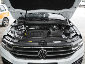 VW Tiguan L R-Line Ultimate 330TSI