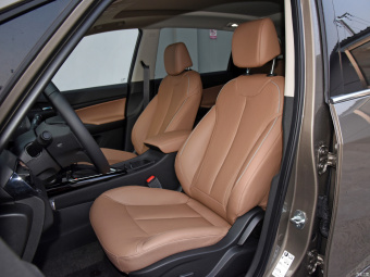 Buick GL6 Luxury 323T