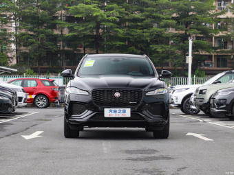 Jaguar F-Pace R-Dynamic Black P250