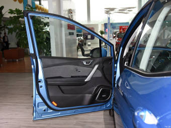 Beijing EX3 Fashion R600