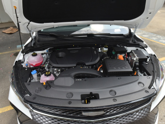 Geely Emgrand L Super Fast 1.5TD-DHT Pro 100KM