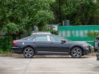 VW Passat 2025 Outstanding Model 330TSI Starry Sky Elite Edition