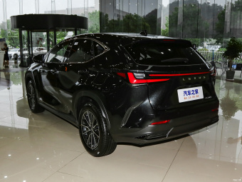Lexus NX 260 Run