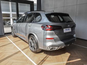 BMW X5 xDrive 40Li Exclusive M Sport Night Edition
