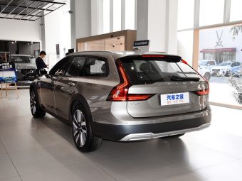 Volvo V90 Cross Country B5 AWD Premium