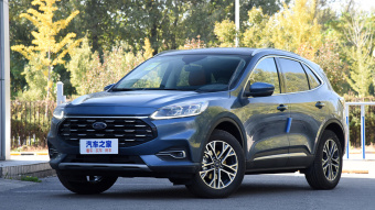 Ford Escape Shine EcoBoost 245 4WD