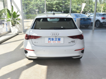 Audi A3 Sportback Elegance Luxury 35 TFSI