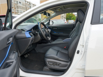 Toyota C-HR Leading 2.0L