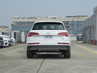 Audi Q5L Elegance Luxury 40 T