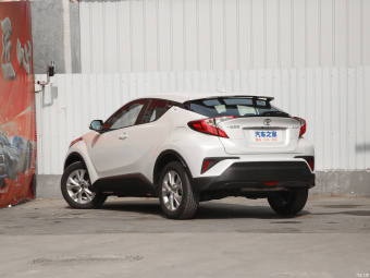 Toyota IZOA Yixiang CARE 2.0L